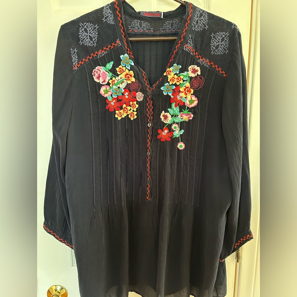 Johnny Was vintage 100%cupra rayon tunic, feels like silk